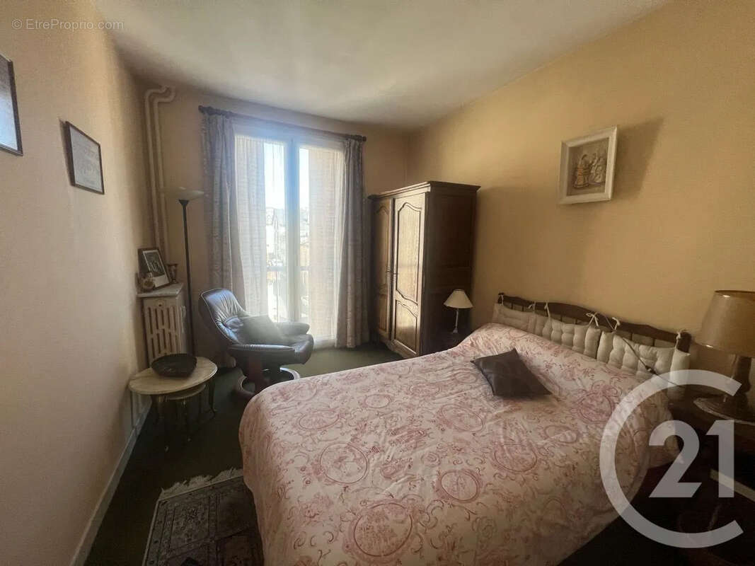 Appartement 90 m² à Aurillac  - photo 7