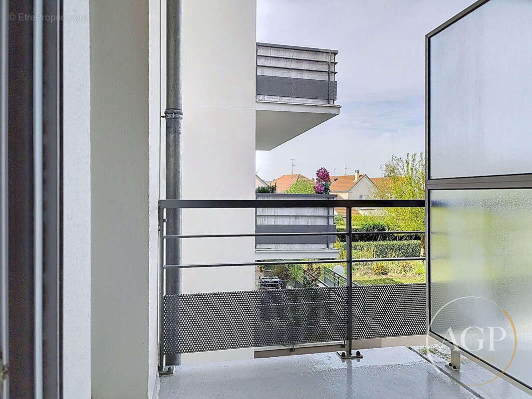 Appartement à FLEURY-LES-AUBRAIS