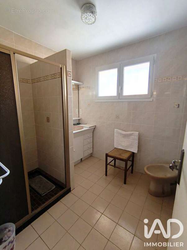 Maison 135 m² à Lugasson  - photo 7