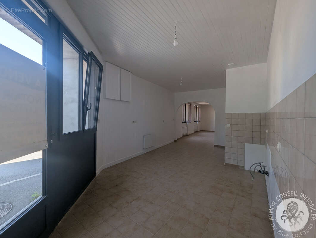 A vendre centre ville plancoet - photo 2