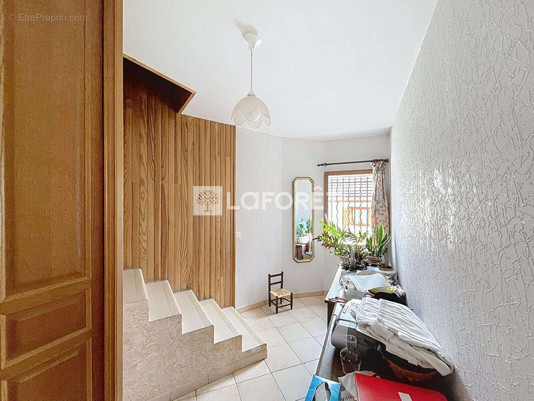 Maison à MORAINVILLIERS