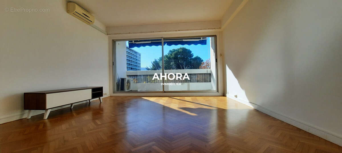 Appartement à MARSEILLE-9E