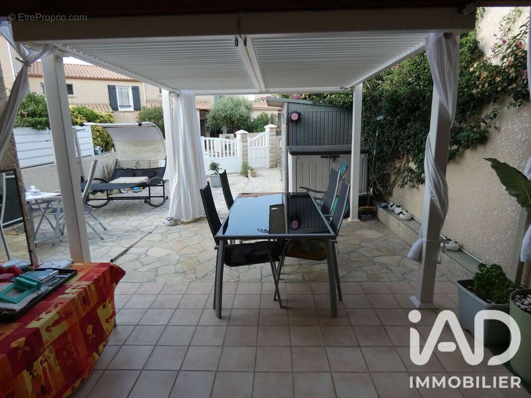 Photo 8