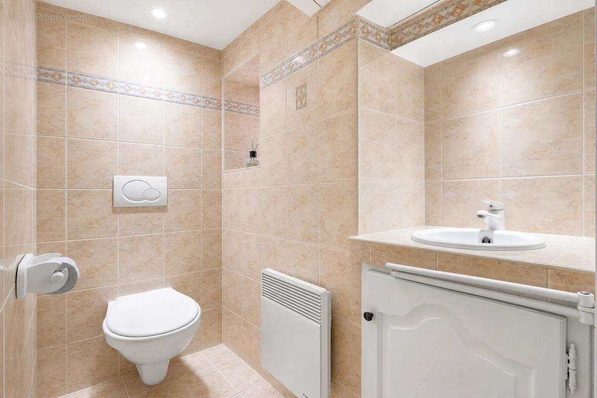 Appartement de 5 pièces de 90 m² situé à Bouyon - photo 10