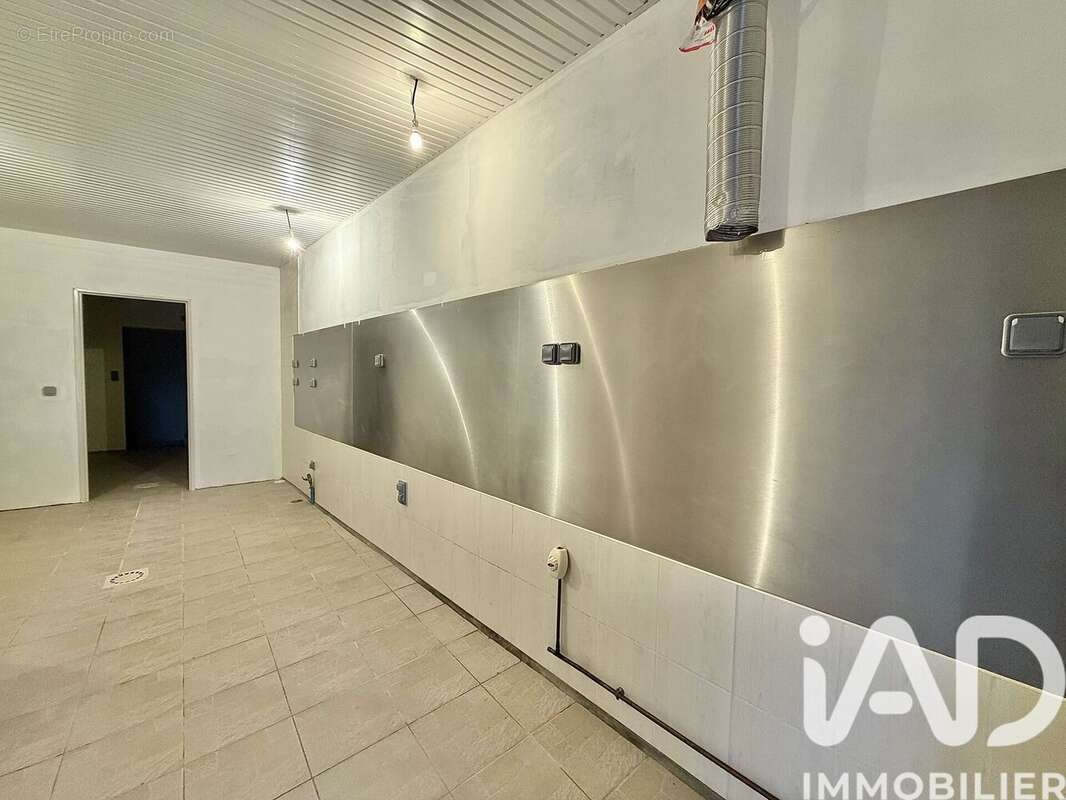 Maison 205 m² à Le Chatenet-En-Dognon  - photo 5