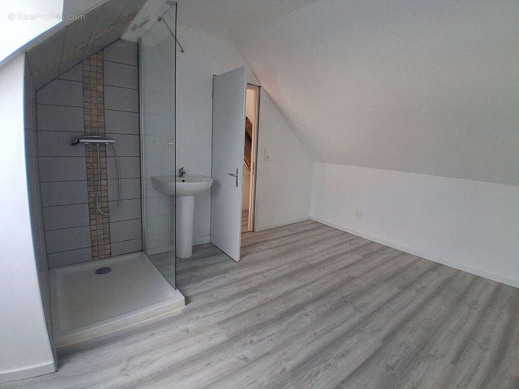 Maison à MONTIGNY-LE-FRANC