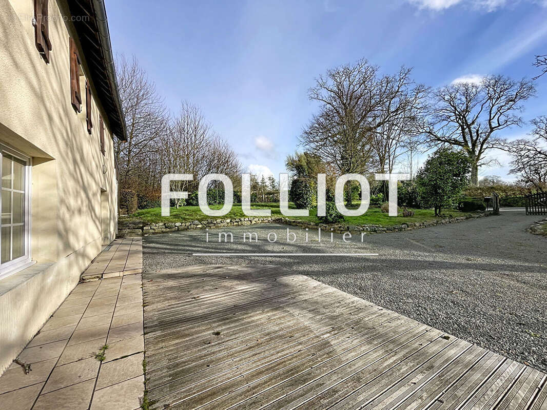 Maison à QUETTREVILLE-SUR-SIENNE