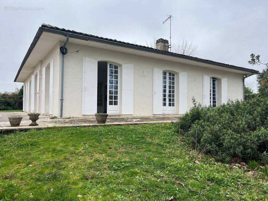 Maison à SAINT-SULPICE-ET-CAMEYRAC