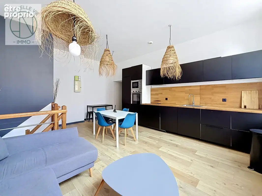 À vendre   t3 en duplex avec terrasse   vieux-lille - photo 3