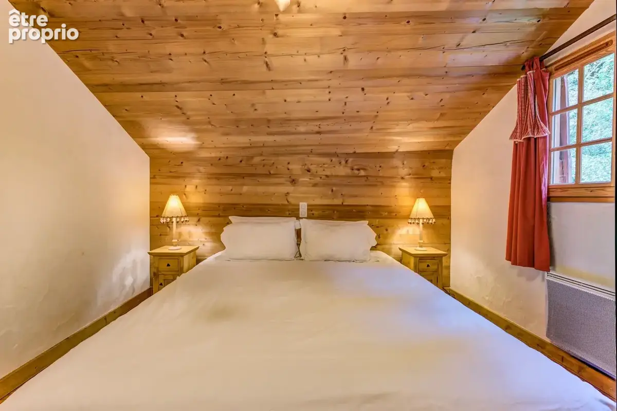 MORZINE – Chalet traditionnel de 7 chambres comprenant deux appartements indépendants - photo 14