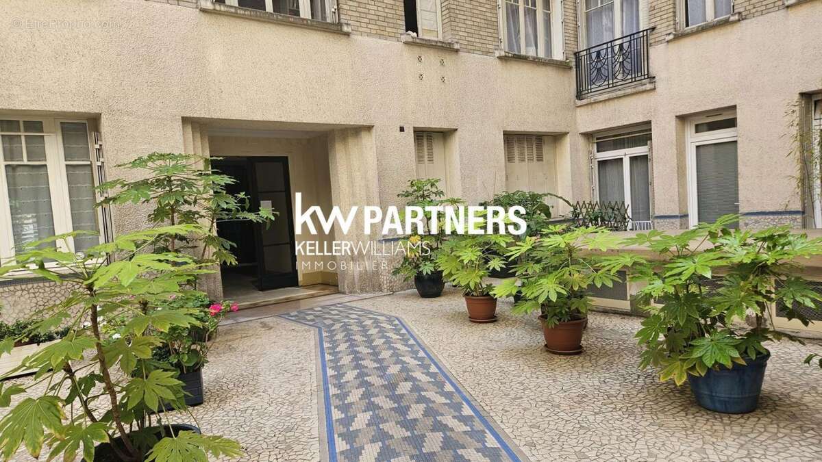 Appartement à PARIS
