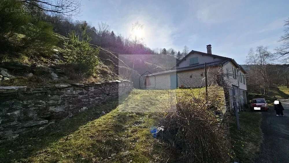 Maison à SAINT-ANDRE-DE-LANCIZE