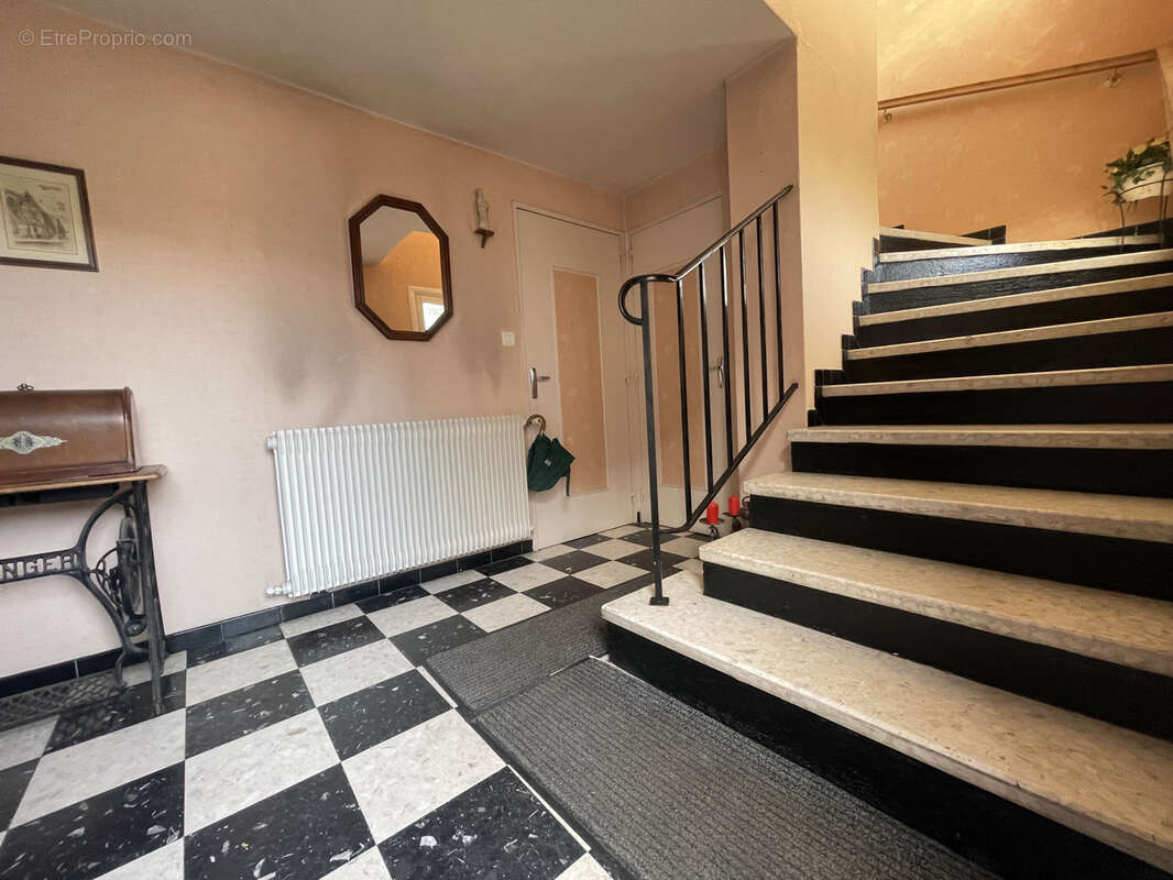 Maison à RIORGES