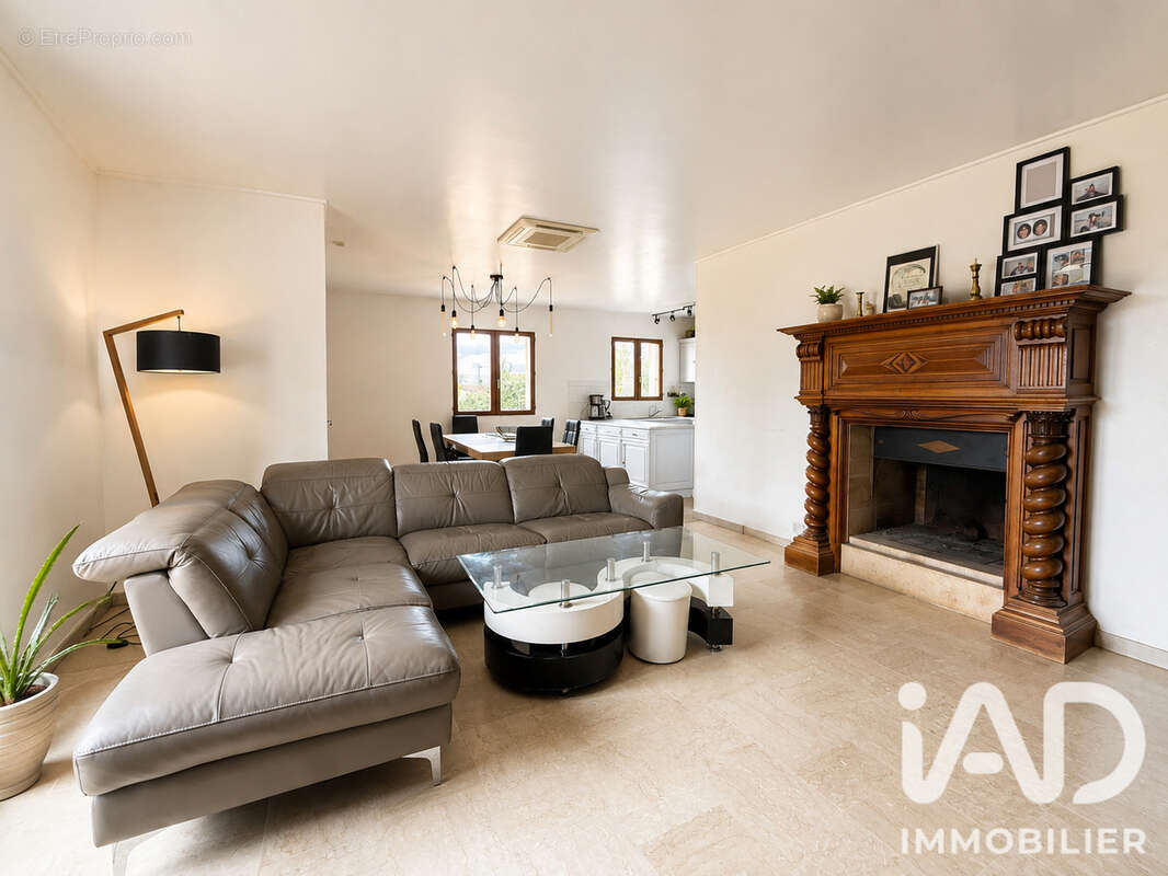 Maison 133 m² à Rions  - photo 3