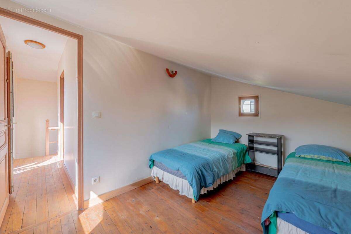 Maison à SAINT-MAUR-DES-FOSSES