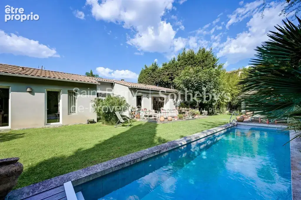 Maison plain pied edifiee en 2012 - coeur historique de villeneuve les avignon - piscine - photo 5