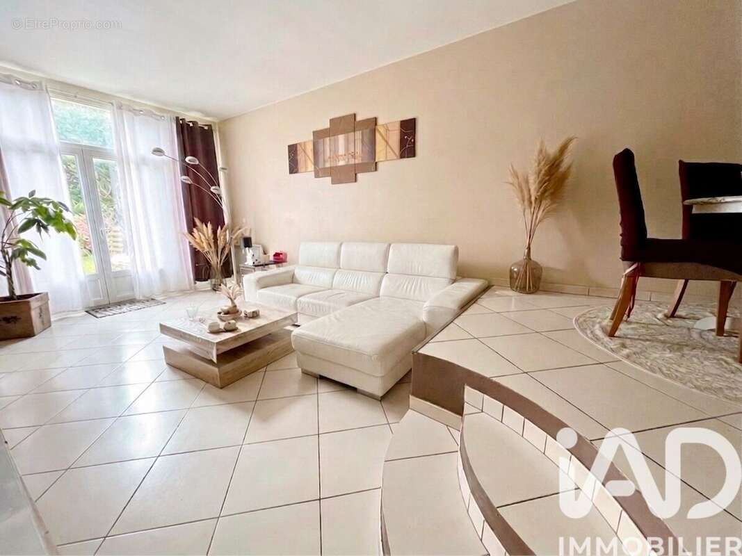 Photo 2 - Maison à DEUIL-LA-BARRE