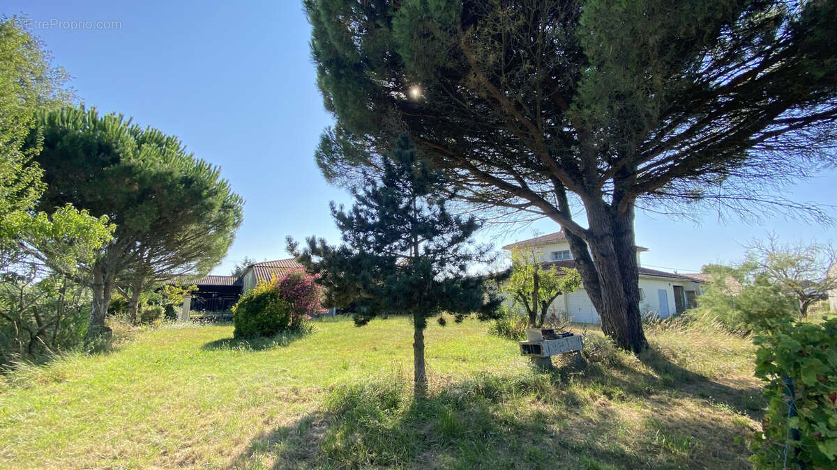 Maison à CHENAC-SAINT-SEURIN-D&#039;UZET