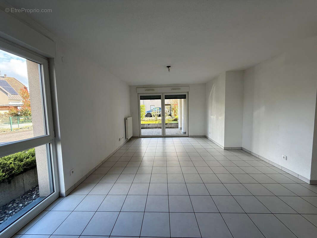 À vendre   F2 avec terrasse et garage   Hegenheim - photo 5