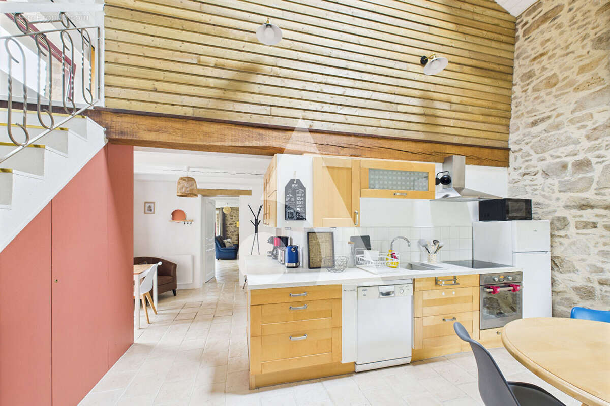 Maison à SAINT-FLORENT-DES-BOIS