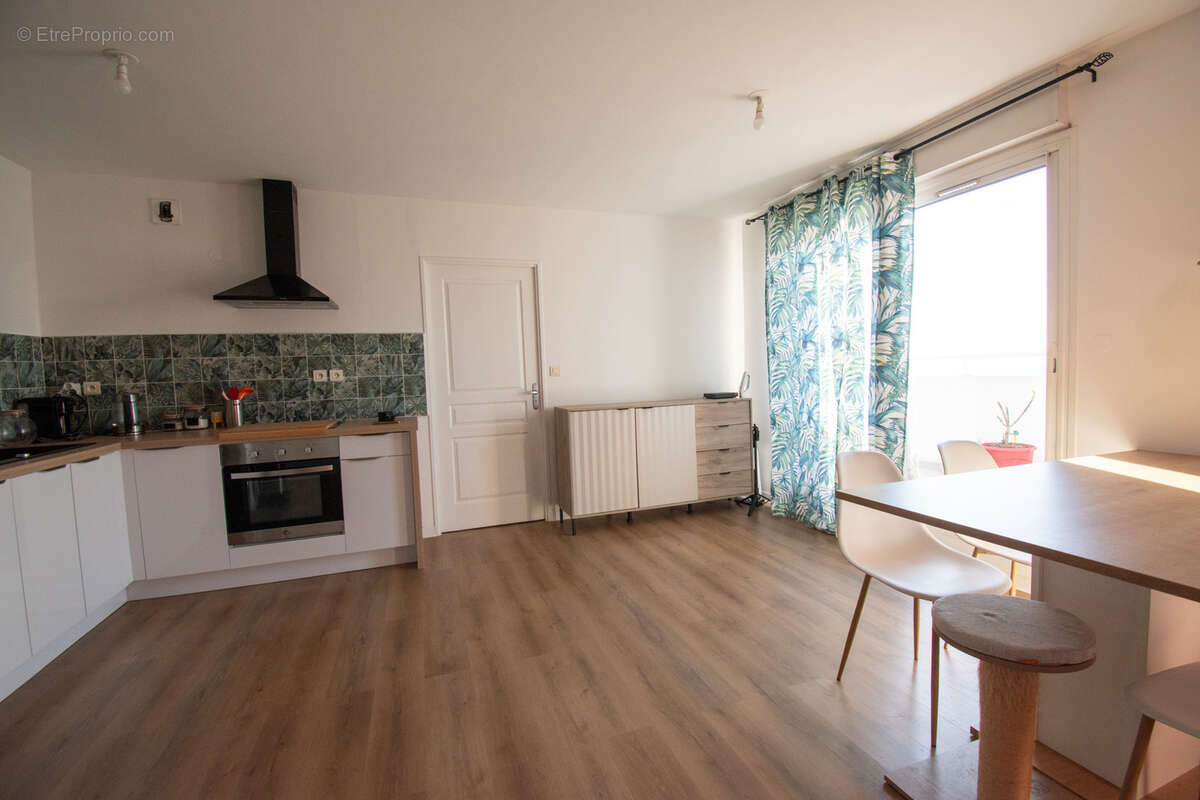 Appartement cosy entièrement rénové ! - photo 2