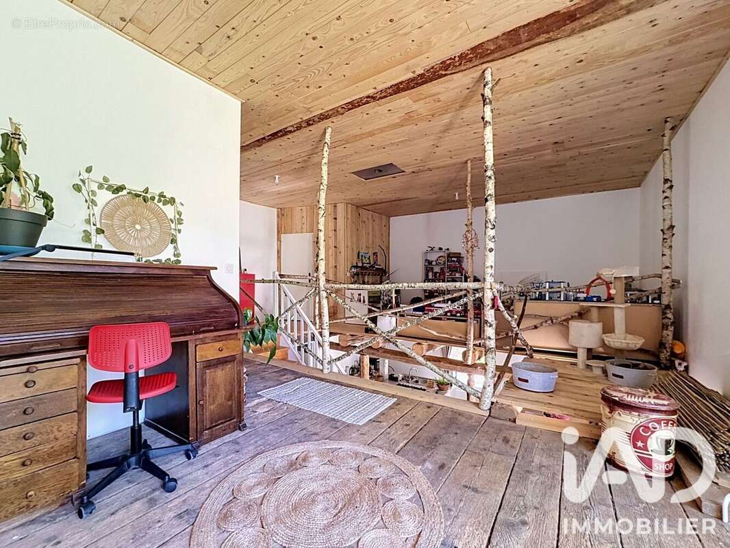 Maison 116 m² à Grandval  - photo 6