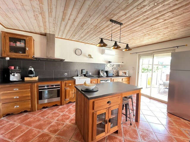 Maison à SAINT-PRIVAT-DES-VIEUX