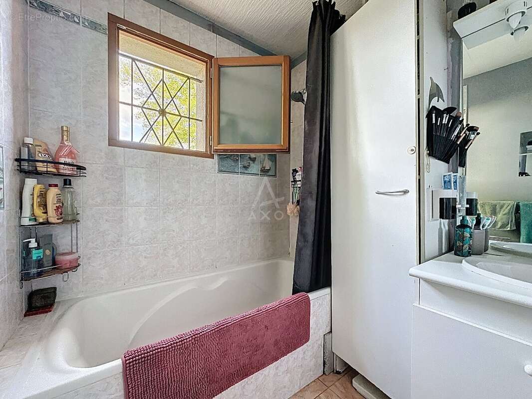 Maison à OUZOUER-SUR-TREZEE