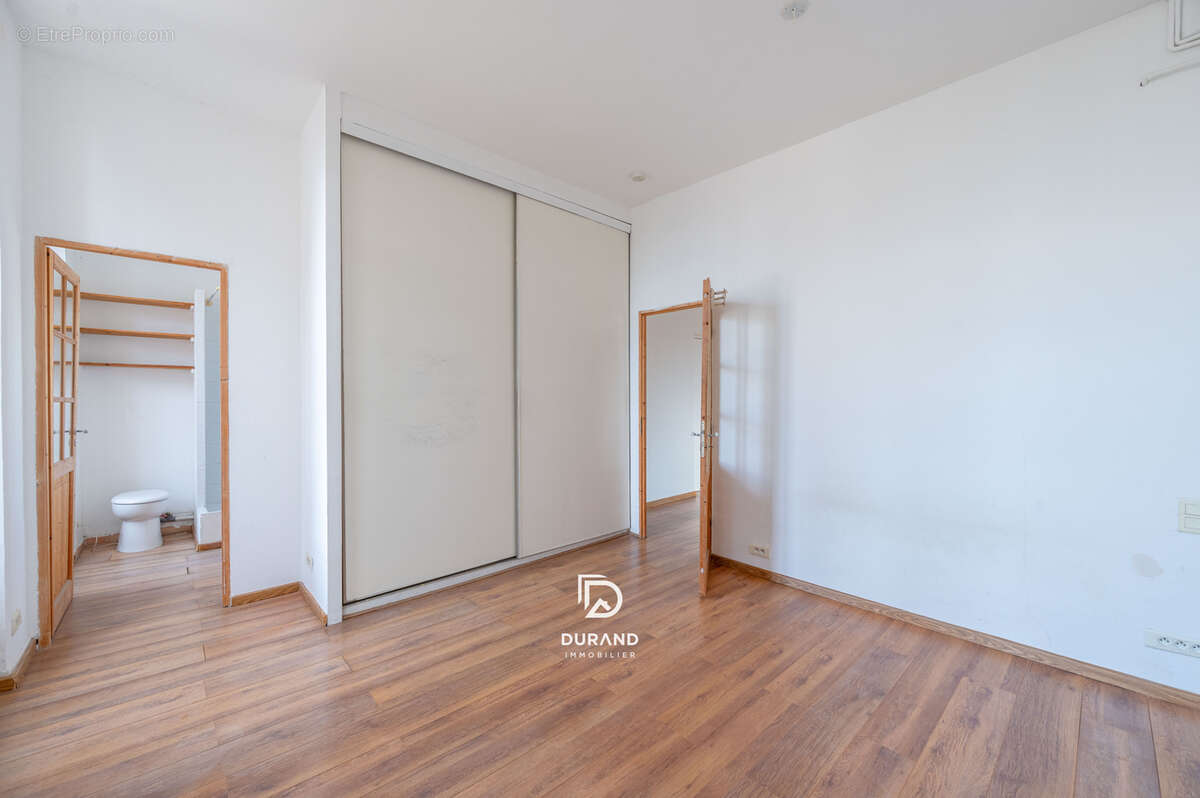 Appartement à MARSEILLE-7E