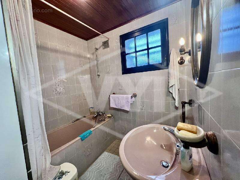 Maison à COMBS-LA-VILLE