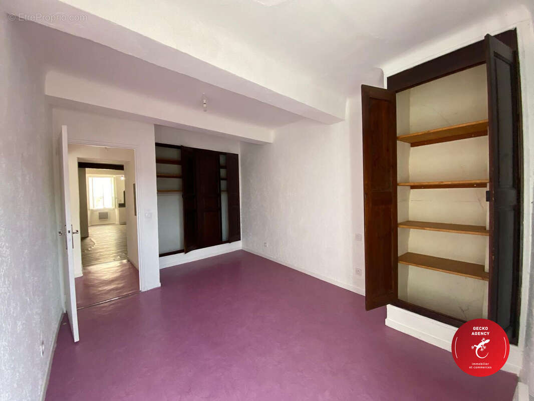Chambre 1 - Appartement à LA MOTTE