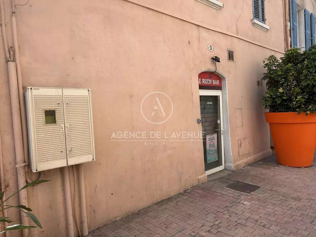 Commerce à LA SEYNE-SUR-MER