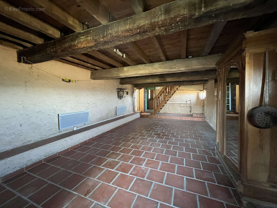 Maison à CASTERA-VERDUZAN