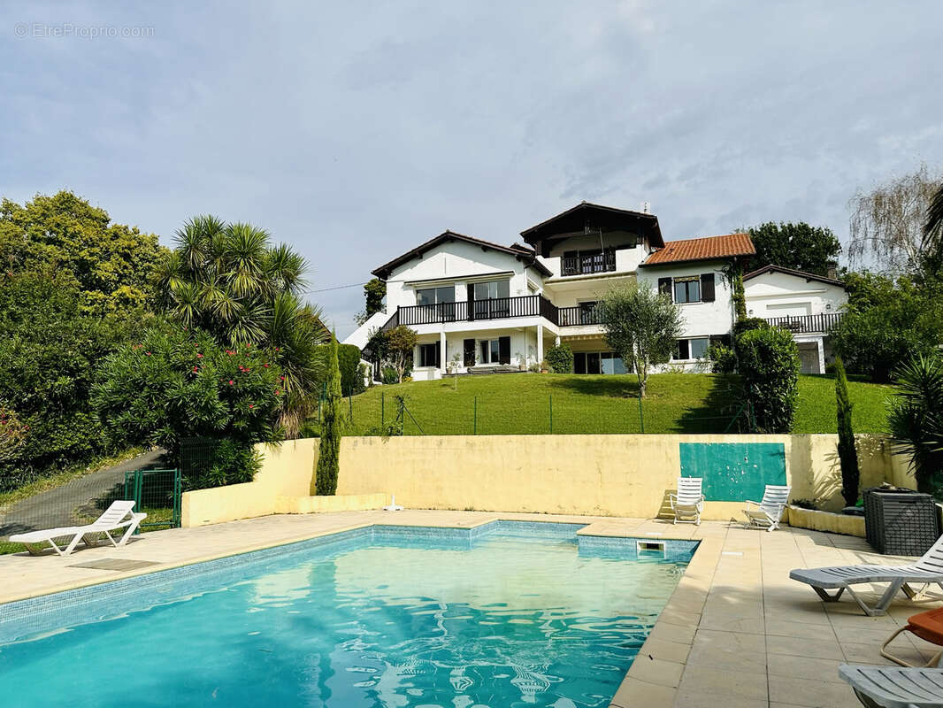 Appartement à ARBONNE