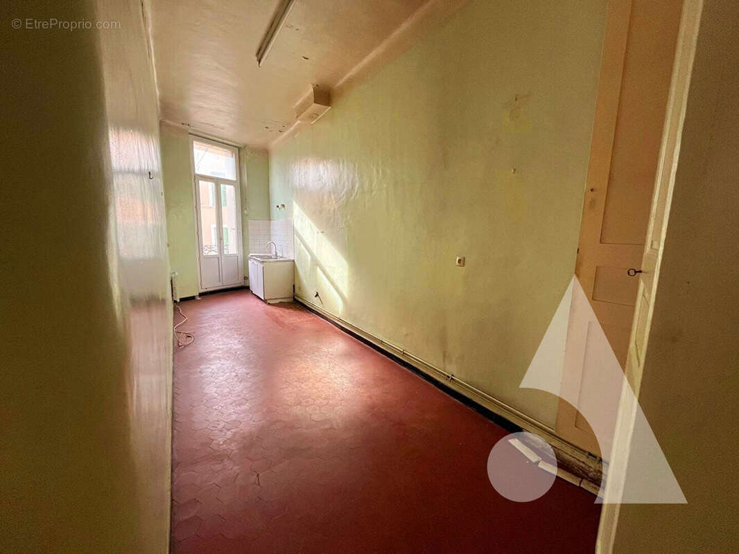 Appartement à SALERNES