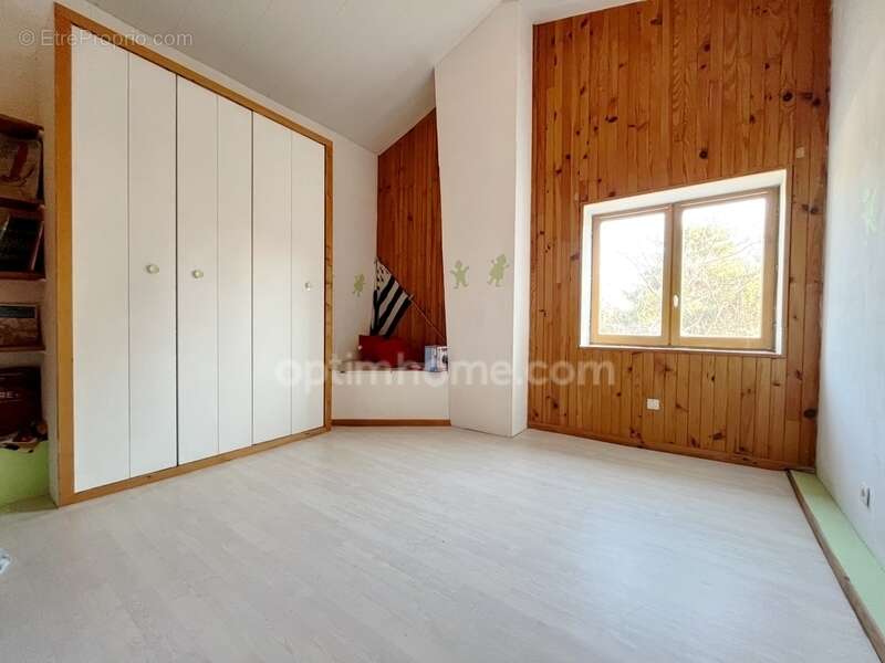 Maison à SAINT-LAURENT-DE-MURE