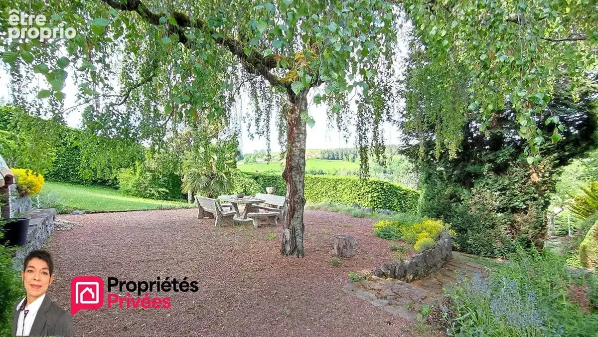 THIZY-LES-BOURGS (69240)  Maison individuelle 223 m² habitables, terrain 2000 m², 4 chambres, garages, annexes - photo 3