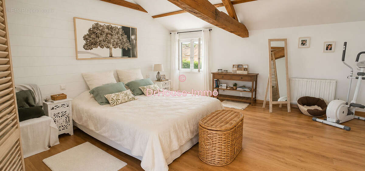 Maison à COMMEQUIERS