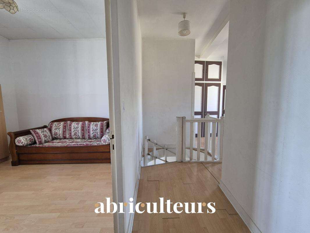 Maison avec terrasse de 45 m² e en vente à Cognac ( 16100) - photo 8
