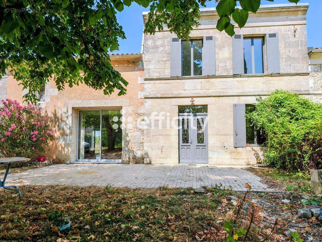 Maison 175 m² à Berson  - photo 4