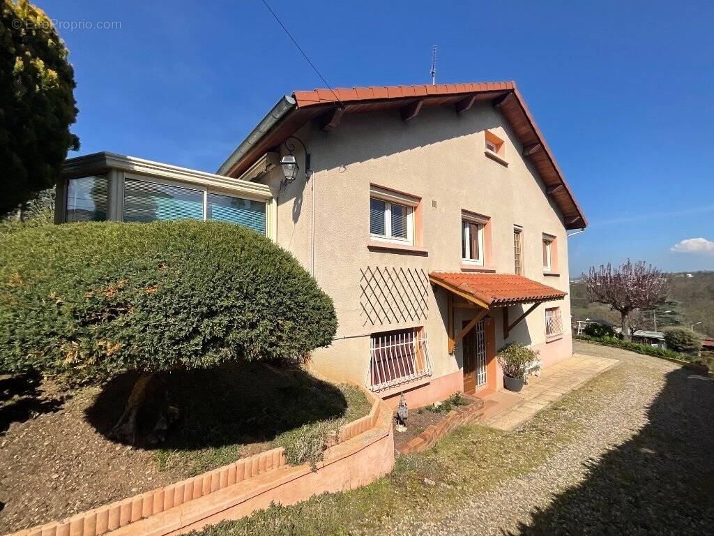 Maison à SAINT-JUST-SAINT-RAMBERT