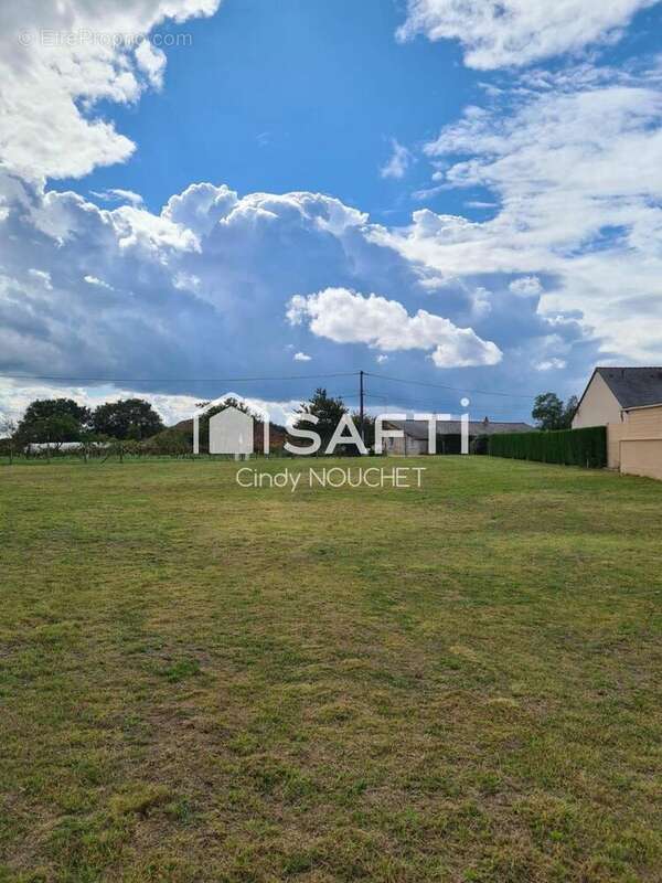 Photo 2 - Terrain à LES RAIRIES