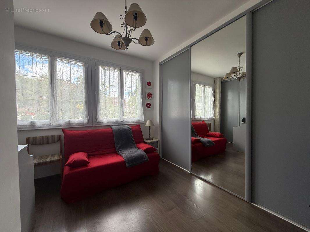 Maison à MOISSY-CRAMAYEL