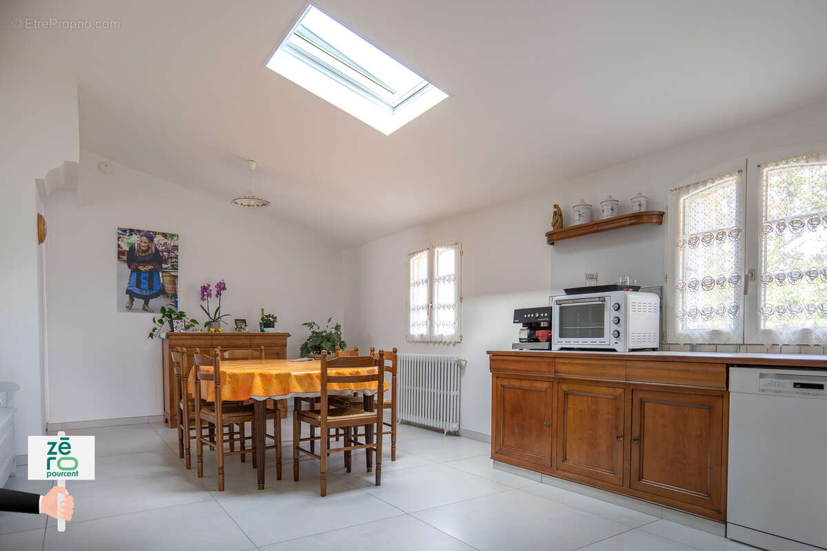Maison à MOUTIERS-LES-MAUXFAITS