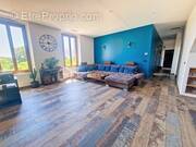 Appartement à LA FARE-LES-OLIVIERS