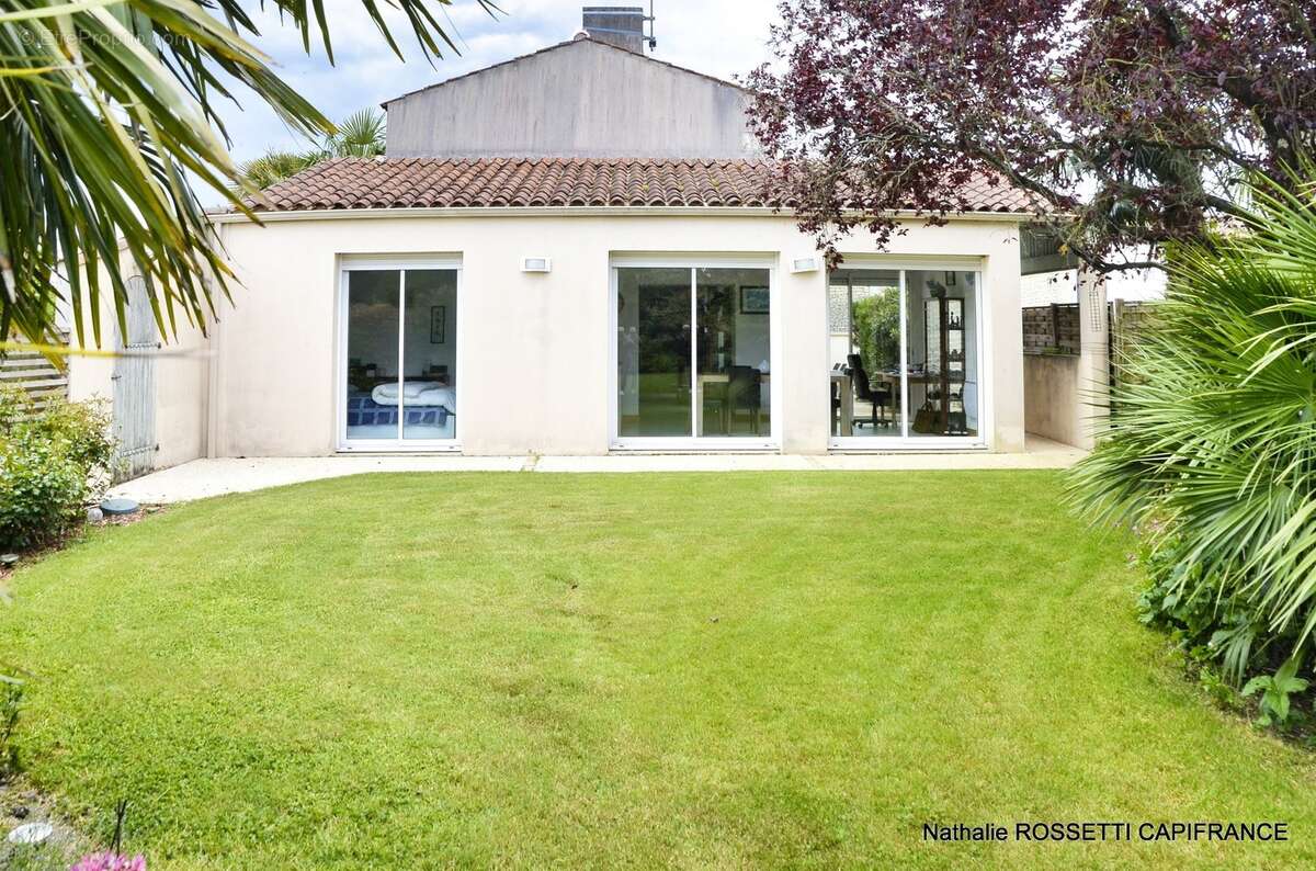 Maison à vendre 6 pièces LA GREVE SUR MIGNON (17)Maison de charme avec jardin paysagé et dépendance – 133 m² habitables sur 947  - photo 8