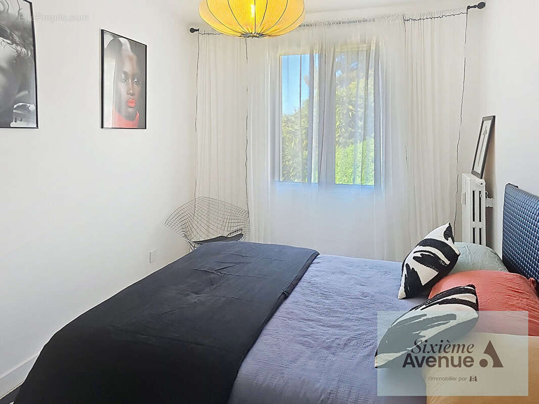 Appartement à SIX-FOURS-LES-PLAGES