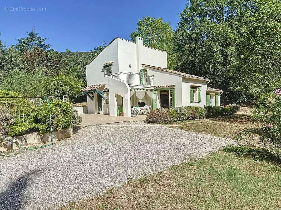 Maison à MONTAUROUX