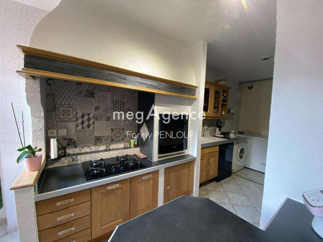 Maison à SAINT-HILAIRE-DU-HARCOUET