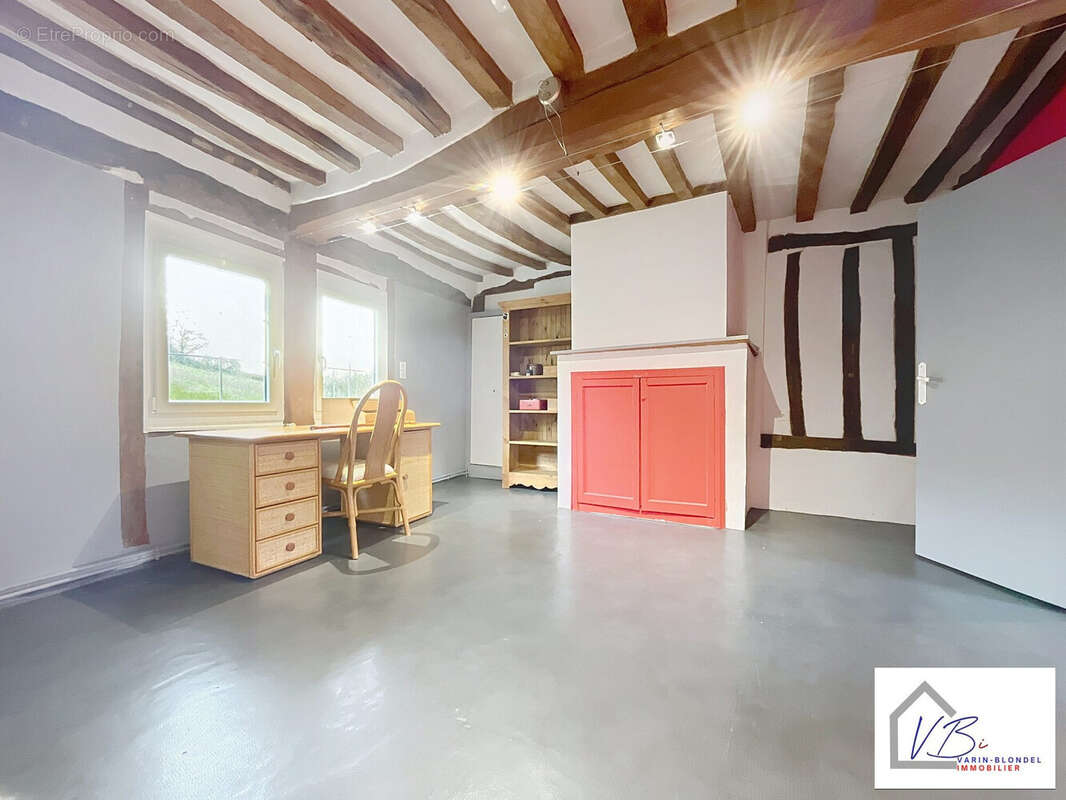 Maison à LILLEBONNE